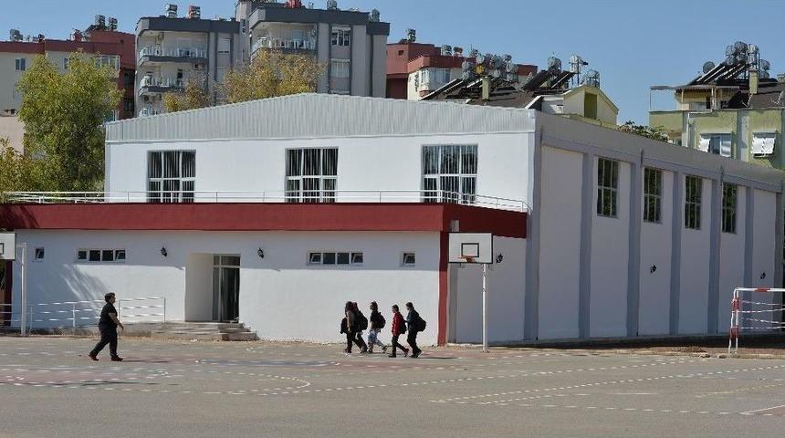 Muratpaşa&rsquo;dan 5. Spor Salonu