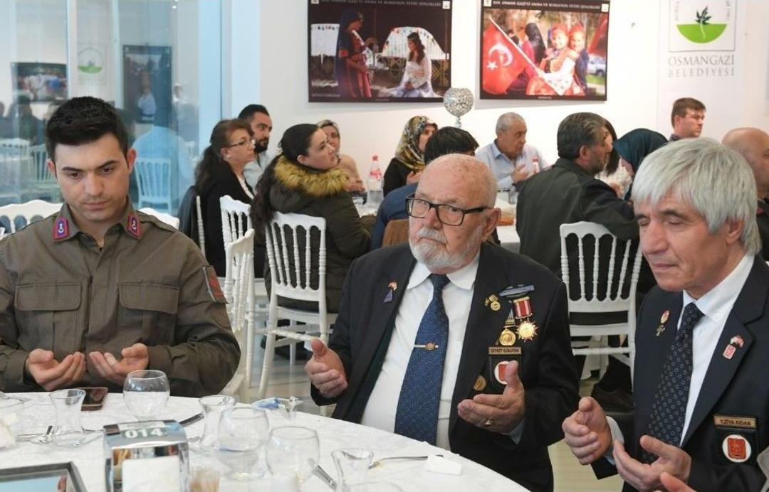 D&uuml;ndar: &ldquo;mehmet&ccedil;ik Adım Adım Zafere İlerliyor&rdquo;