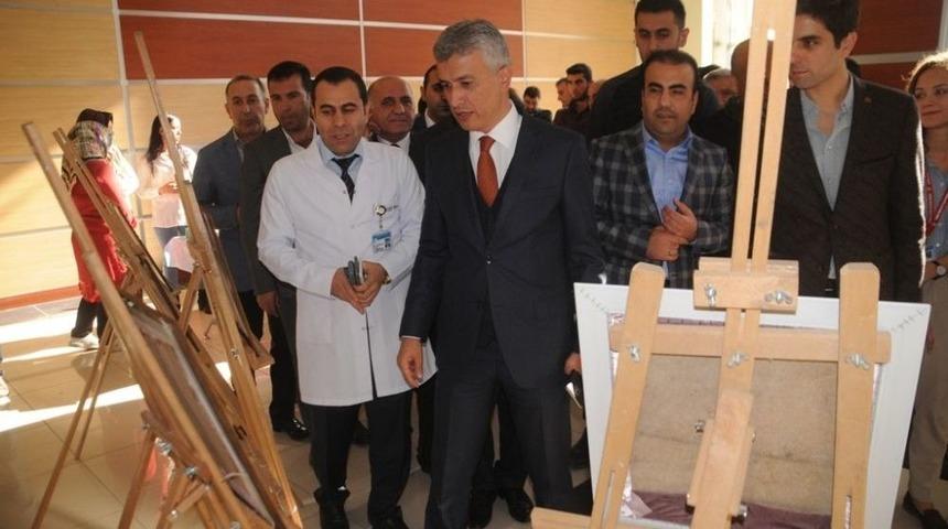 Cizre&rsquo;de Toplum Ruh Sağlığı Merkezinde Hastalar Sergi A&ccedil;tı