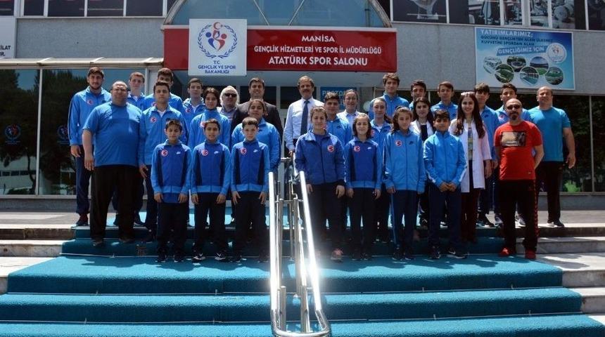 Sporun Önemi Ve Sporcu Sağlığı Hakkında Bilgilendiler