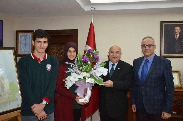 Fatih Anadolu Lisesi Öğrencileri Adıyaman Üniversitesini Gezdi