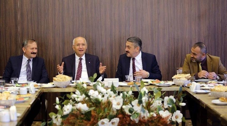 Başkan Yaşar, Balalılarla Buluştu