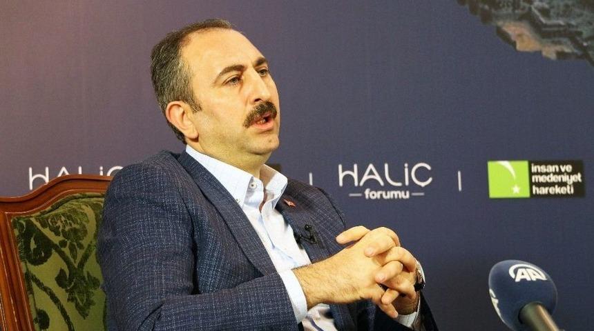 Adalet Bakanı G&uuml;l&rsquo;den M&uuml;h&uuml;rs&uuml;z Oy A&ccedil;ıklaması