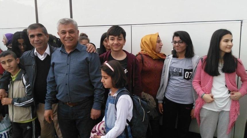 Başarılı &Ouml;ğrenciler &Ccedil;anakkale Gezisi İle &Ouml;d&uuml;llendirildi