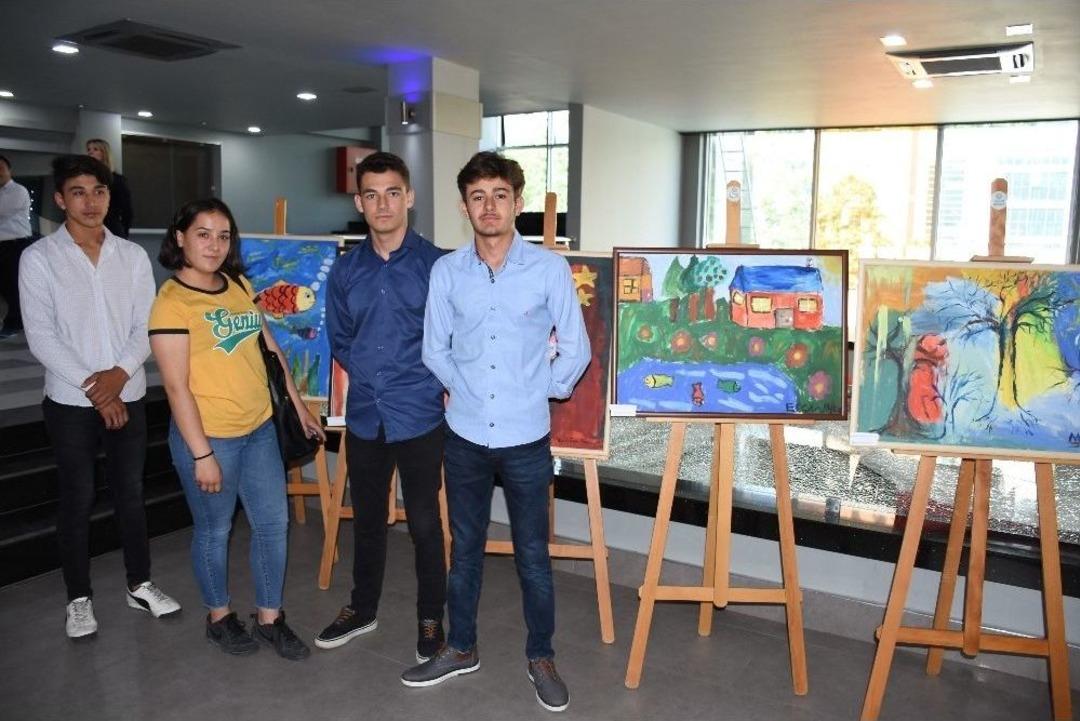 El Ele Verip Engelleri Aşıyorlar