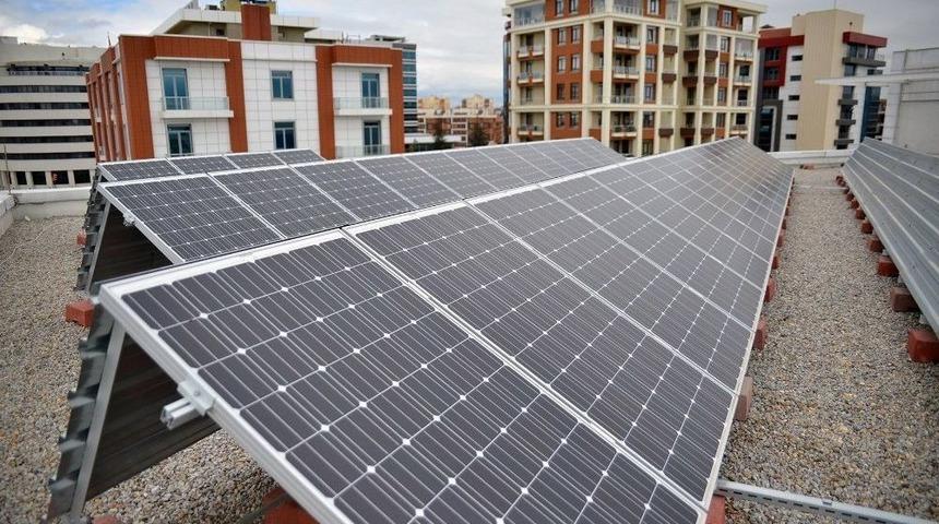 G&uuml;neşi G&ouml;ren İdareciler