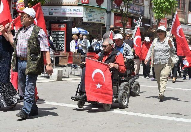 Uşak’ta Engellilerle Birlikte Kortej Yürüyüşü Düzenlendi