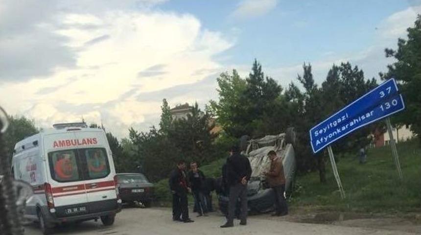 Eskişehir&rsquo;de Trafik Kazası: 3 Yaralı