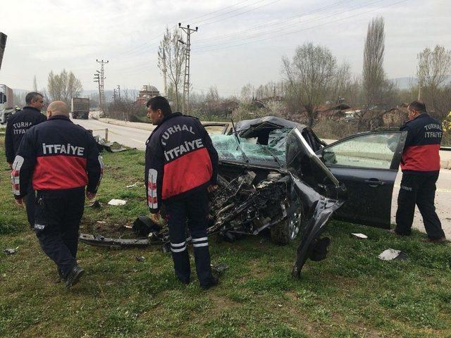 Bakan Fakıbaba’yı Korumakla Görevli Polisler Kaza Yaptı: 3 Yaralı