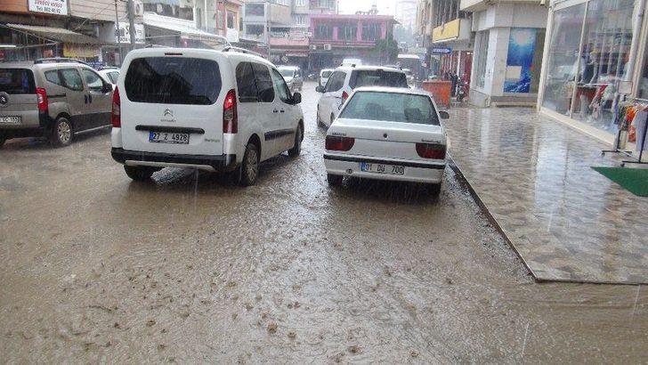 Şiddetli Yağış Etkili Oldu G4