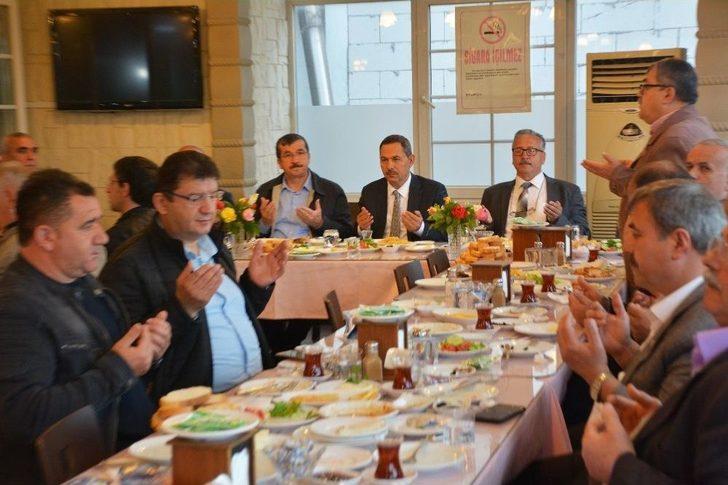 Uysal, Muhtarlarla Çalışmaları Değerlendirdi G2