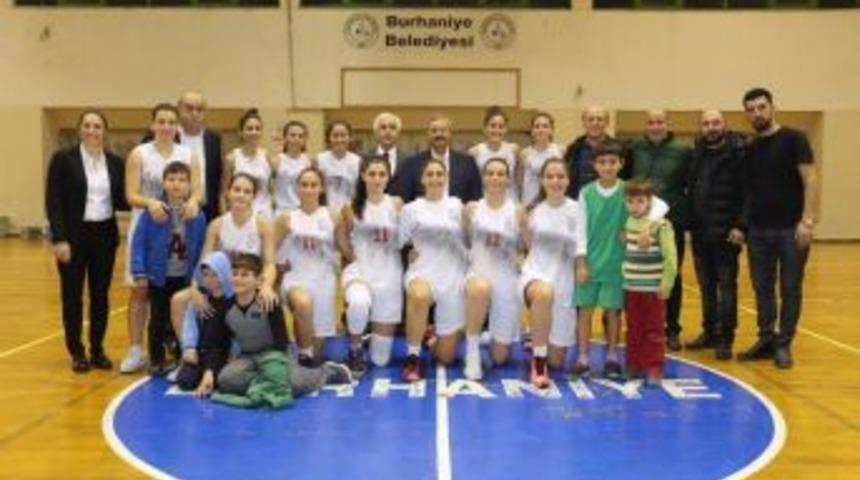 Burhaniyeli Kızların Galibiyet Sevinci