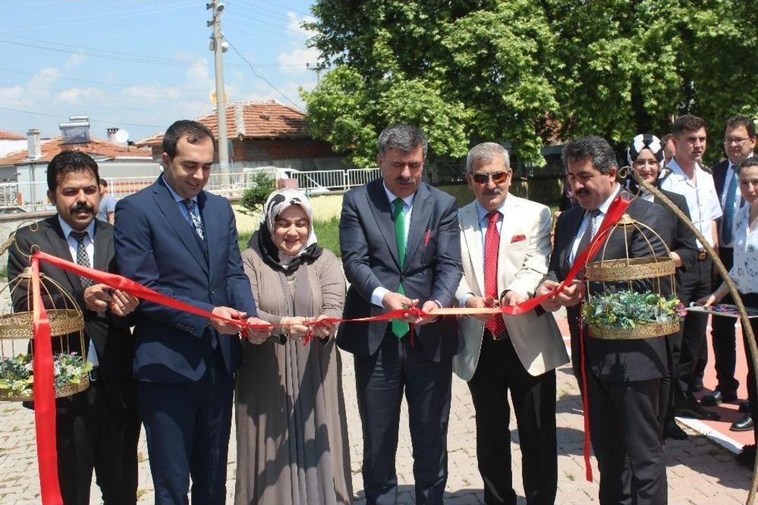 Kepsut Halk Eğitim Merkezi Yılsonu Sergisi A&ccedil;ılışı Yapıldı