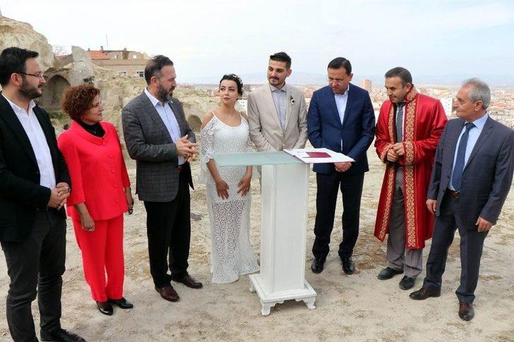 Dünyanın En Büyük Yer Altı Kentinde Nikah Kıydırdılar G2