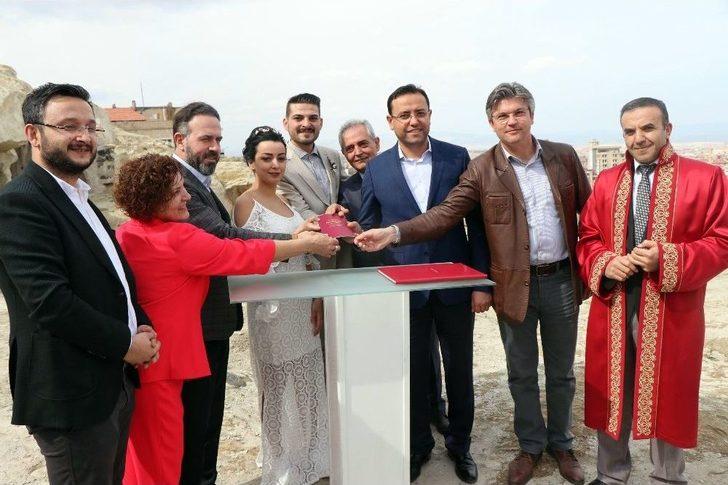 Dünyanın En Büyük Yer Altı Kentinde Nikah Kıydırdılar G3