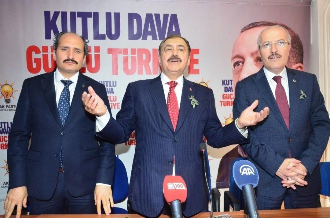 Bakan Eroğlu Ak Parti Balıkesir İl Teşkilatı İle Buluştu