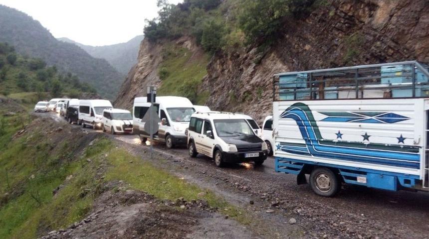 Şırnak-hakkari Karayolunda Heyelan