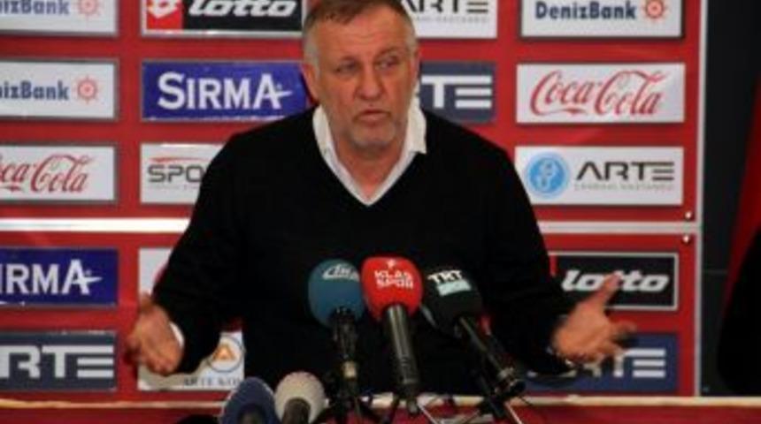 Mesut Bakkal: "ben Adam Gibi Gen&ccedil;lerbirliği&rsquo;ni Se&ccedil;tim, Ama Benim Arkamda Durulmadı"