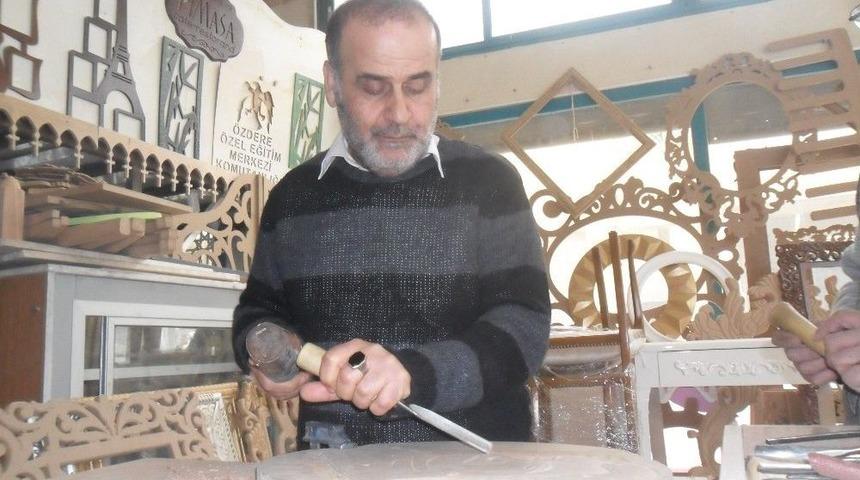 (&ouml;zel Haber) Fotoğraf&ccedil;ılıktan Ahşap Oymacılığına