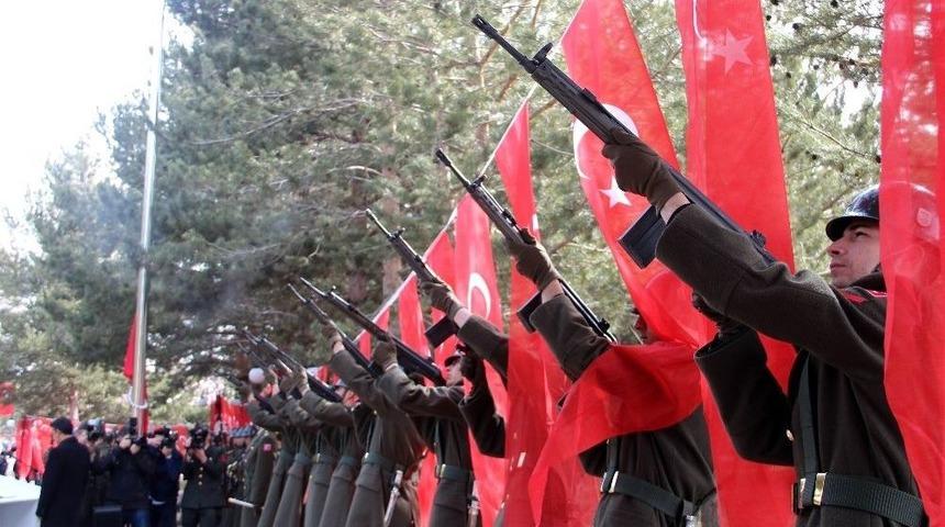 &Ccedil;anakkale Zaferi&rsquo;nin 103. Yıl D&ouml;n&uuml;m&uuml; Erzurum&rsquo;da Kutlandı