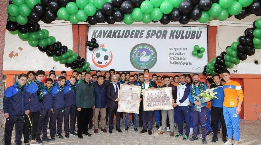 Ato Başkanı Baran&rsquo;dan 42 Yıl &Ouml;nce Futbol Oynadığı Kul&uuml;be Ziyaret