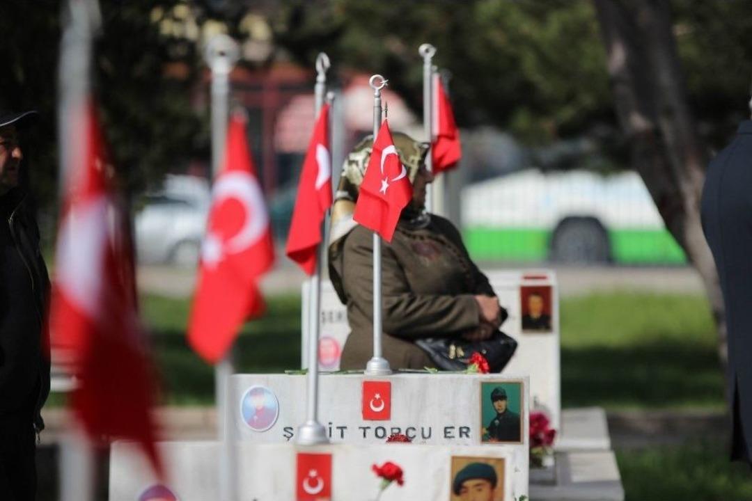 Vali S&uuml;leyman Kam&ccedil;ı, "&ccedil;anakkale&rsquo;deki Birlik Ve Beraberlik, Milletimize Bu G&uuml;n De Yol G&ouml;stermektedir"