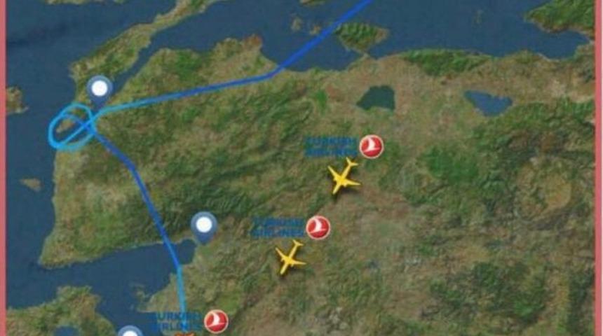 Thy Gelibolu Semalarında &Ccedil;anakkale Şehitleri İ&ccedil;in U&ccedil;tu