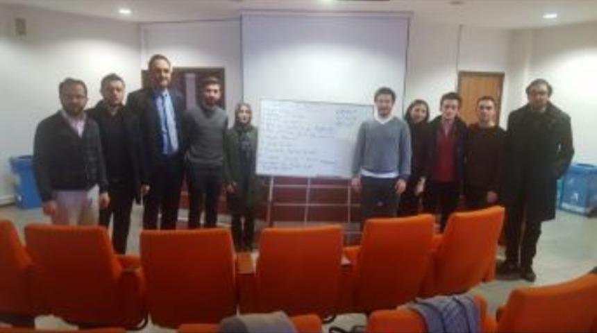 İzmit Belediyesi Gen&ccedil;lik Meclisi&rsquo;nde Se&ccedil;im Yapıldı