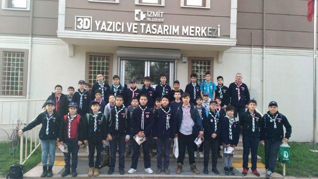 İzciler 3d Yazıcı Ve Tasarım Merkezi’ni Gezdi