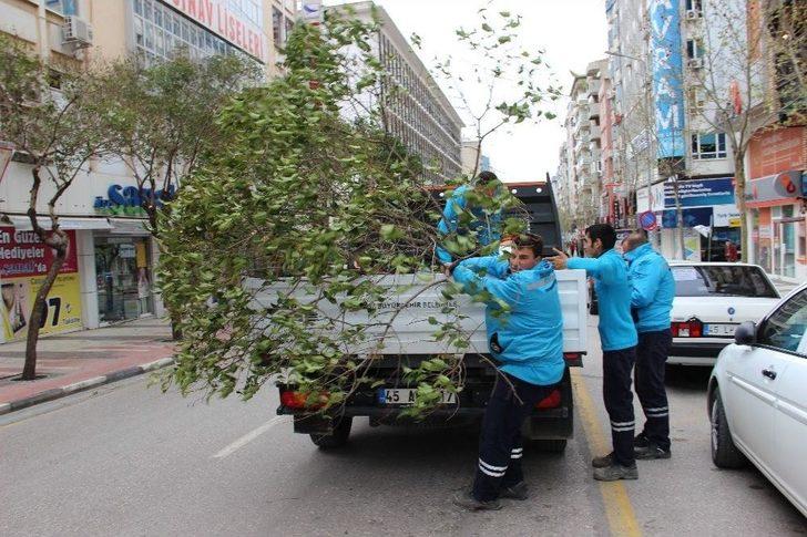 Manisa’da Fırtına Etkili Oluyor G2