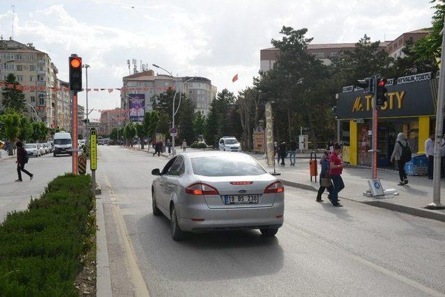 Çorum’da Kavşaklara Ledli Trafik Lambası Konuluyor