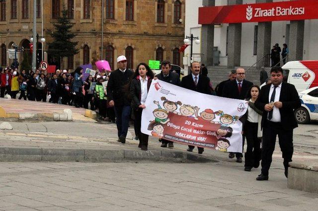 Yozgat’ta Dünya Çocuk Hakları Günü Kutlandı