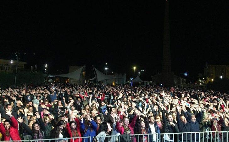Çaka Bey Kitap Günleri’nde Kıraç Rüzgarı G3