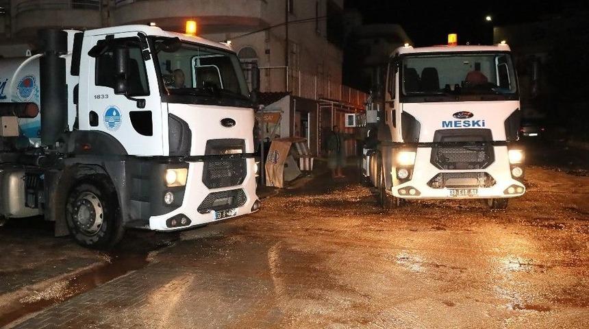 Mersin&rsquo;de Sağanak Ve Dolu Yağışının Yaraları Sarılıyor