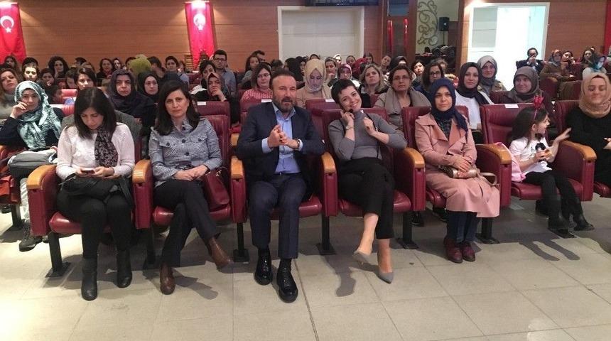 &lsquo;mutlu Anneler Mutlu &Ccedil;ocuklar&rsquo; Etkinliği D&uuml;zenlendi