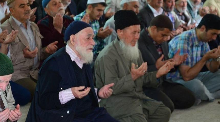 S&uuml;rg&uuml;n&uuml;n 74. Yılını Mevlidi Şerif İle Andılar