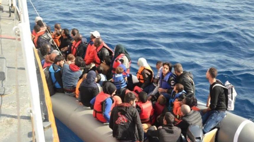 Kuşadası K&ouml;rfezi Ve Didim&rsquo;de Yakalanan G&ouml;&ccedil;menlerin 51&rsquo;i &Ccedil;ocuk &Ccedil;ıktı