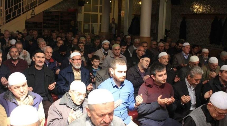 &Uuml;lk&uuml; Ocakları, &Ccedil;anakkale Şehitleri İ&ccedil;in Mevlid-i Şerif Okuttu