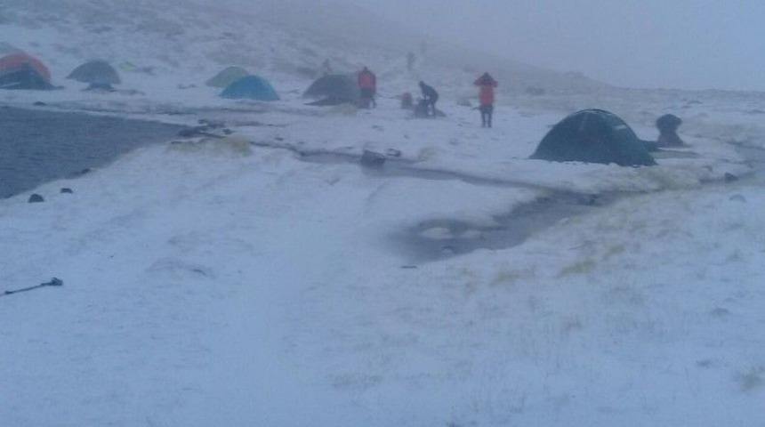 Uludağ&rsquo;da Kar Kalınlığı 10 Santim