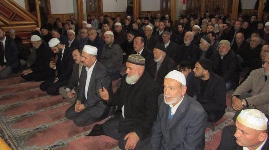 &Ccedil;anakkale Şehitleri İ&ccedil;in Sabah Namazında Buluştular