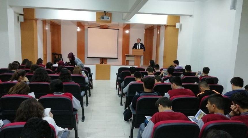 &Ouml;ğrenciler Meslekleri Daha Yakından Tanıdı