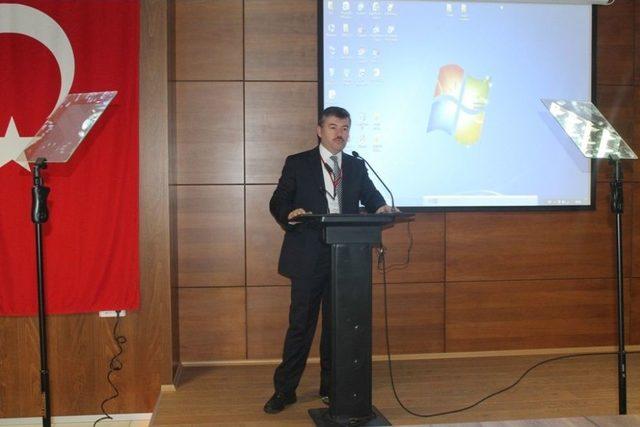 Ayvalık&rsquo;ta &rsquo;ilkokullarda Yetiştirme Programı (iyep) Eğitici Eğitimi Kursu&rsquo; 1