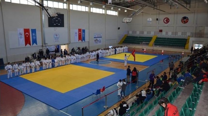 Judo Anadolu Yıldızlar Ligi Yarı Final M&uuml;sabakaları Devam Ediyor