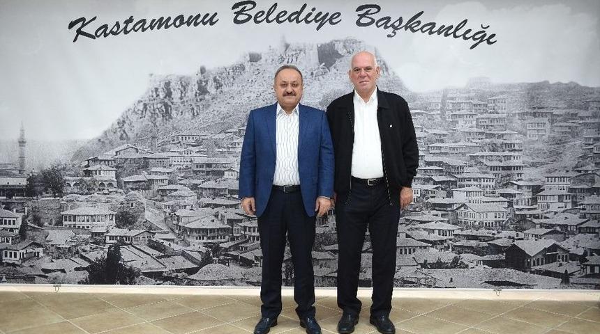 Hentbol Federasyon Başkanı Bilal Ey&uuml;boğlu, Başkan Babaş&rsquo;ı Ziyaret Etti