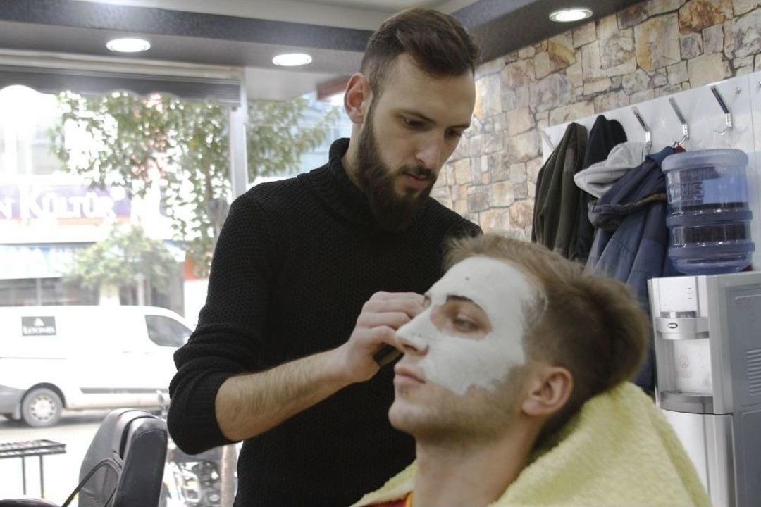 Kuaf&ouml;rler Artık Sardece Tıraş Etmiyor