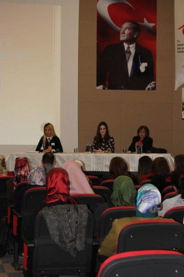 2017&rsquo;de 481 Kadın Ve &Ccedil;ocuk Kadın Konukevine Yerleştirildi 3