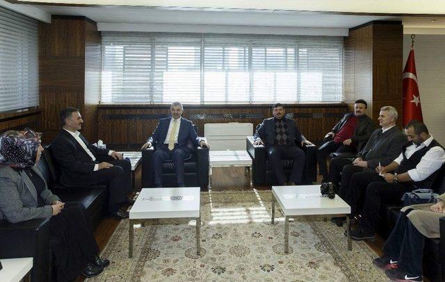 Kayseri B&uuml;y&uuml;kşehir Belediye Başkanı Mustafa &Ccedil;elik: 1