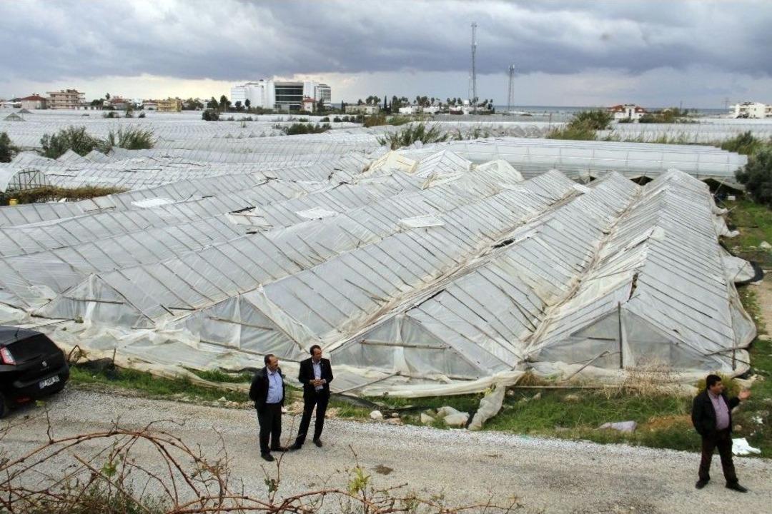 Alanya&rsquo;da Seraları Dolu Vurdu