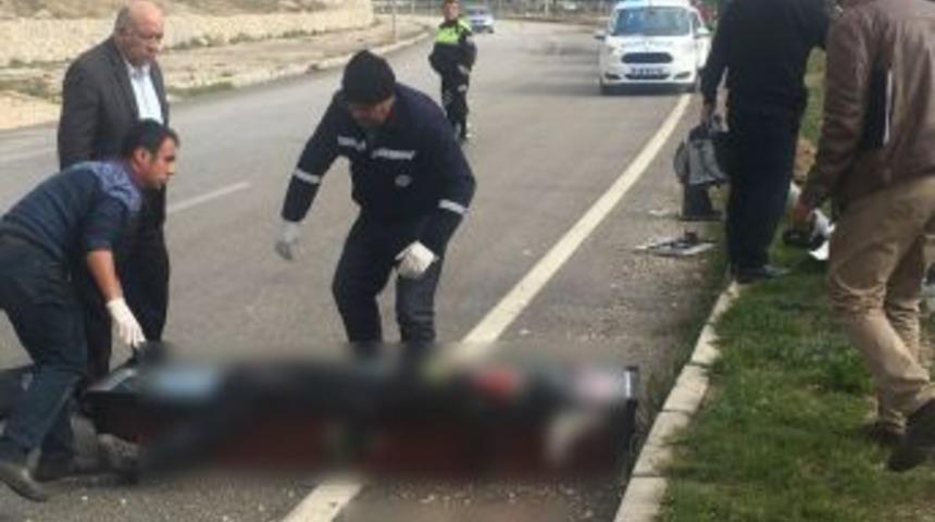 Afyonkarahisar&rsquo;da Motosiklet Kazası: 1 &Ouml;l&uuml;