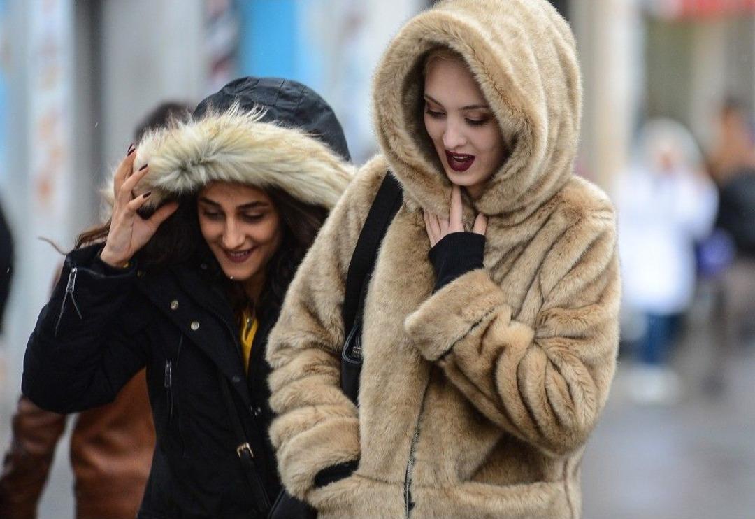 İstanbul&rsquo;da R&uuml;zgarla M&uuml;cadele